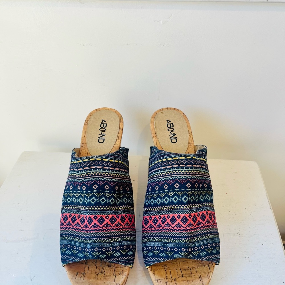 Abound Women's Blue and Pink Patterned Mules Women’s Size 13